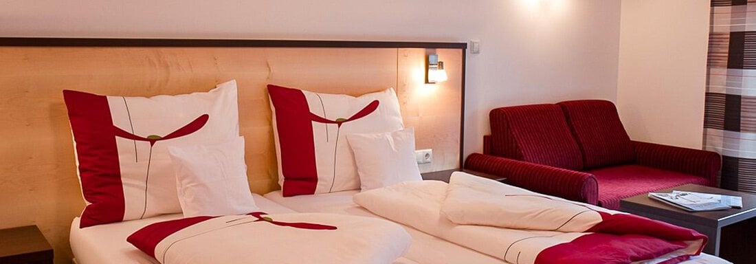 Schlafzimmer_doppelzimmercomfort_bergheim7_WZ - Sporthotel Garni Bergheim - Sölden