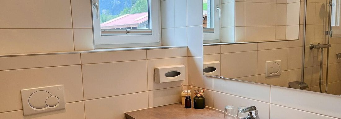 Badezimmer_bergheim_4personen_dz3_WZ - Sporthotel Garni Bergheim - Sölden