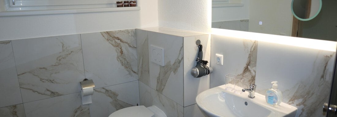 Badezimmer mit WC - Apartment Griesser Jeannine - Umhausen