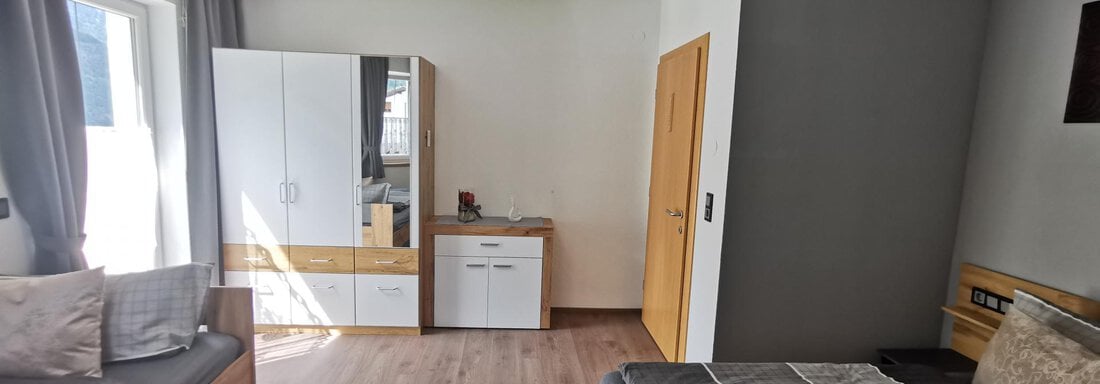 Dreibettzimmer 06 - Appartement Frischmann Klaudia - Umhausen